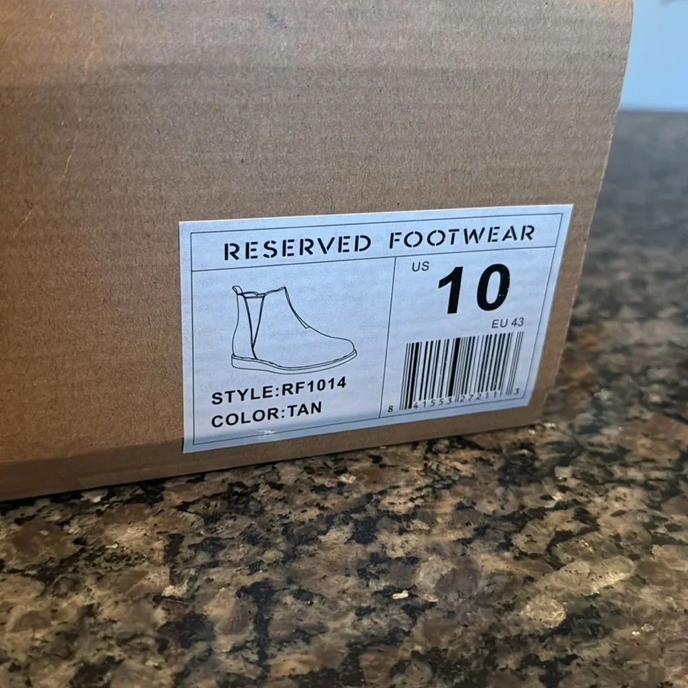 Reserved Footwear tan chukka boots NIB 10